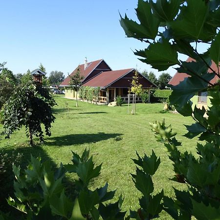 Penzion Pod Vapenkami Strážnice Bagian luar foto
