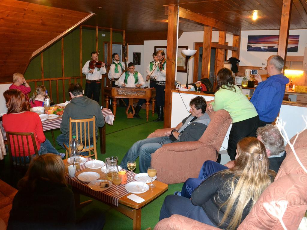 Penzion Pod Vapenkami Strážnice Bagian luar foto