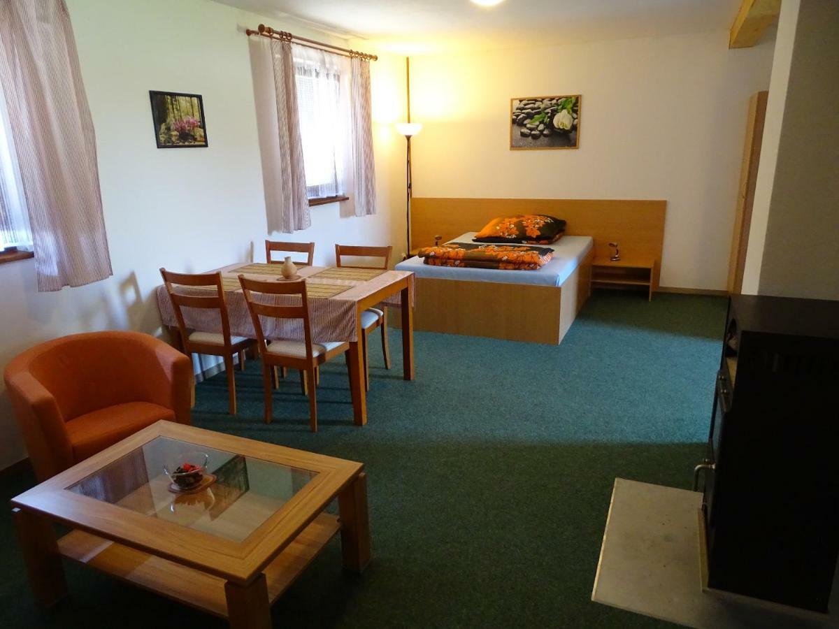 Penzion Pod Vapenkami Strážnice Bagian luar foto